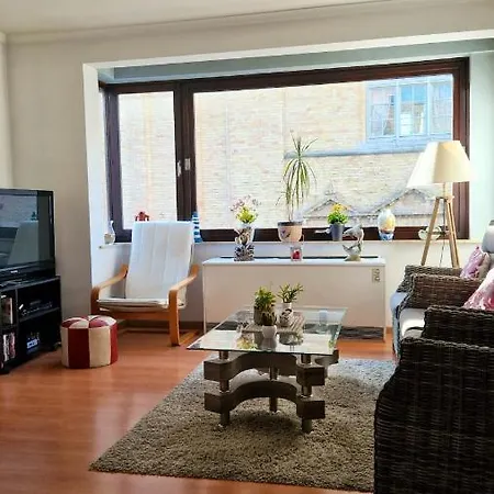 Spacious In With Balcony And Parking